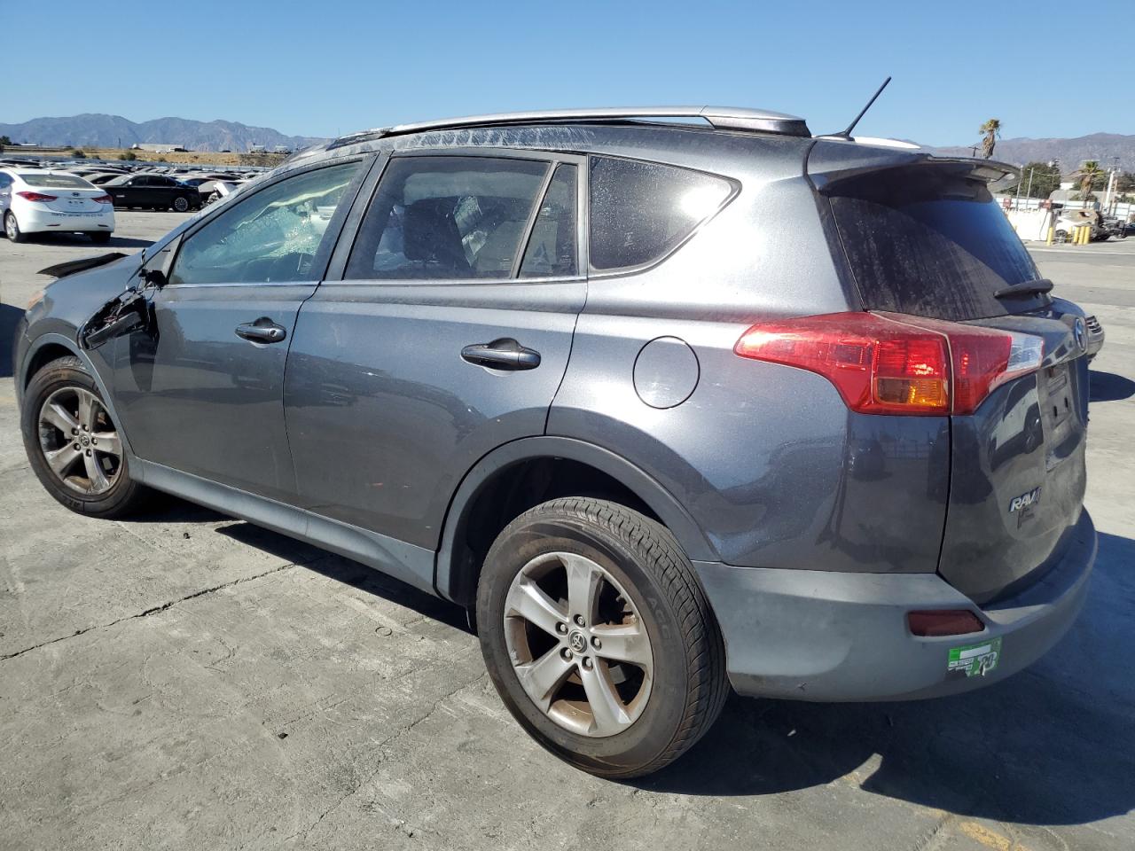 JTMRFREV5FD159824 2015 TOYOTA RAV 4 - Image 2