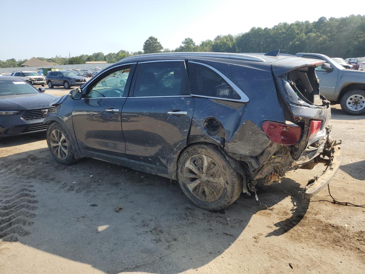 2018 Kia Sorento - Image 2