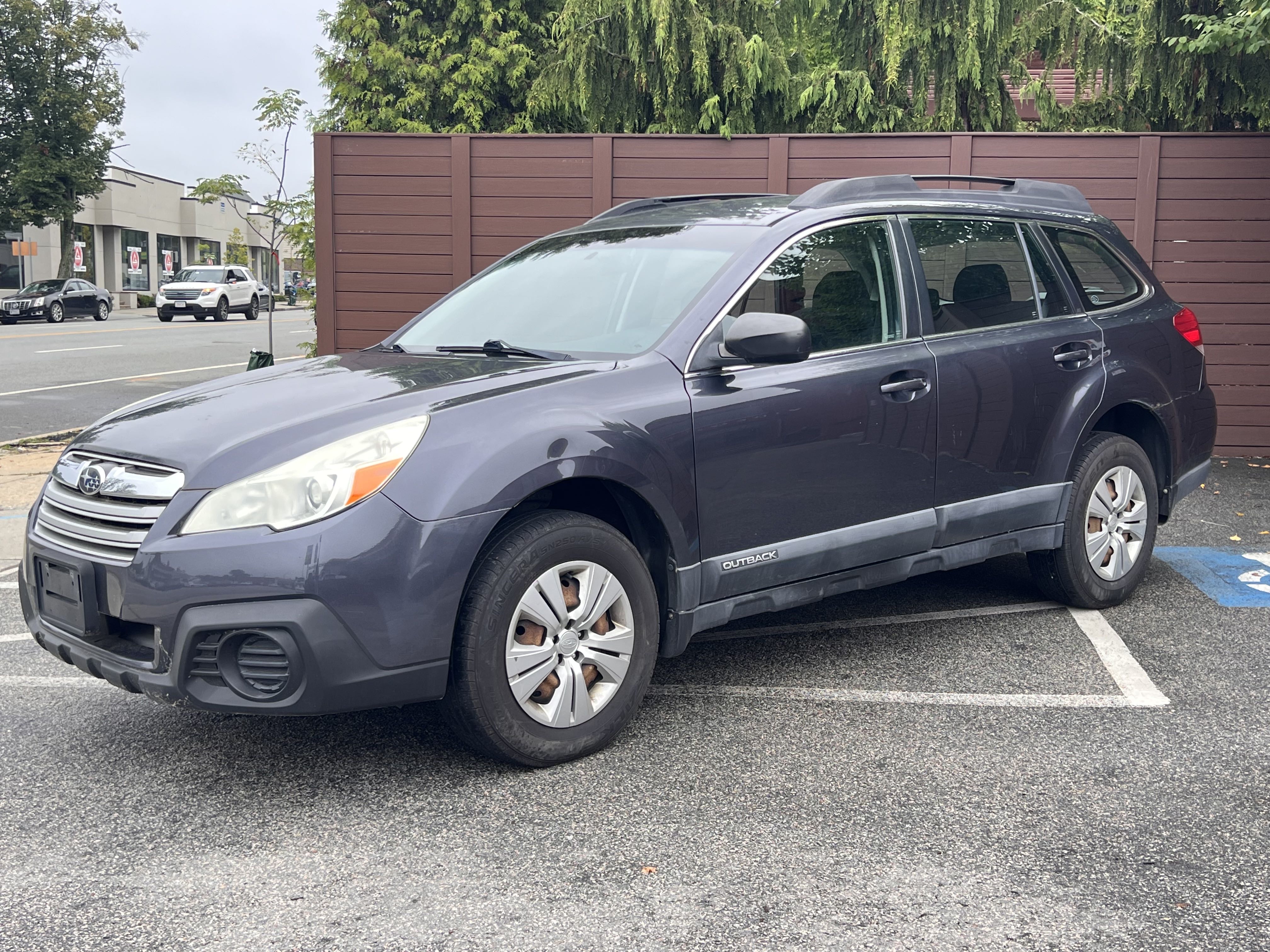 2013 Subaru Outback 2.5I vin: 4S4BRBAC4D3279195