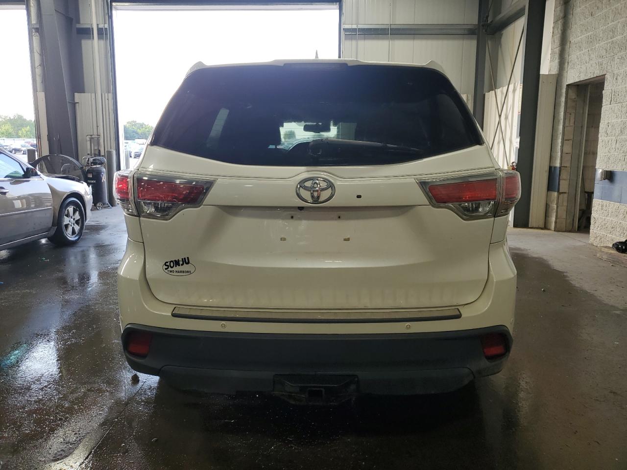 5TDDKRFH6GS230856 2016 Toyota Highlander Limited