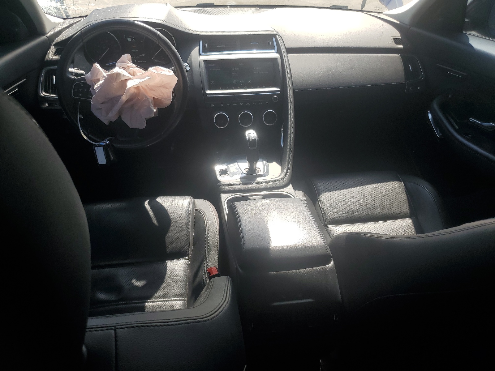 SADFP2FX3K1Z34886 2019 Jaguar E-Pace Se