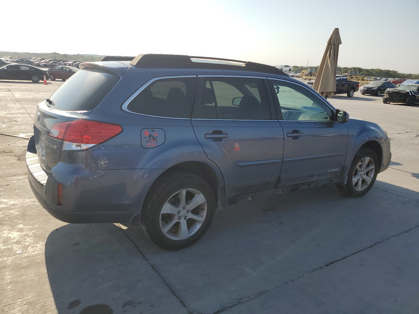 2013 Subaru Outback 2.5I Premium vin: 4S4BRCCC3D3279093