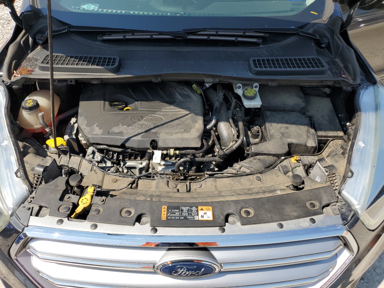 1FMCU0JD5HUC78492 2017 Ford Escape Titanium