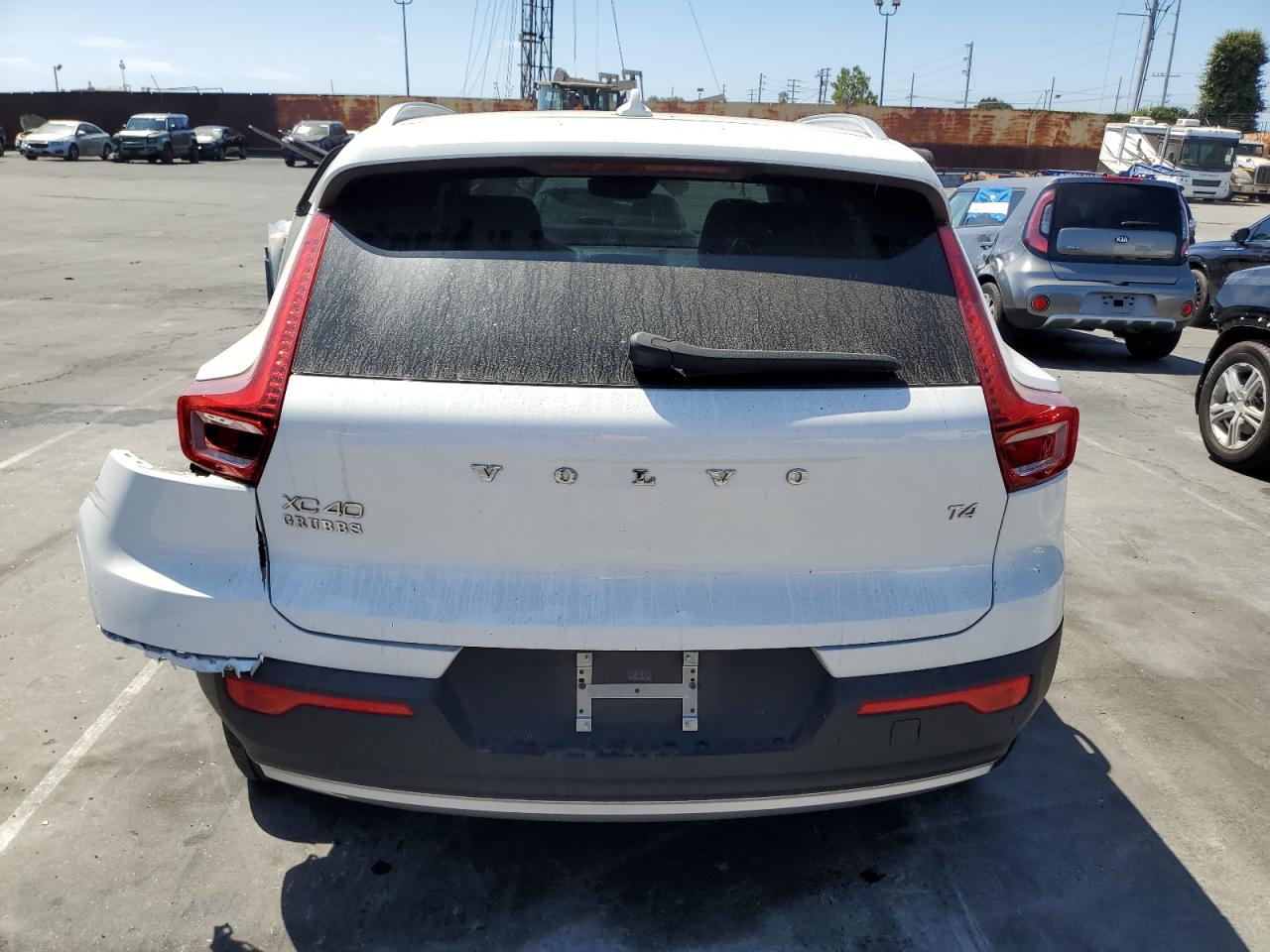 2020 Volvo Xc40 T4 Momentum VIN: YV4AC2HK5L2226313 Lot: 67594584