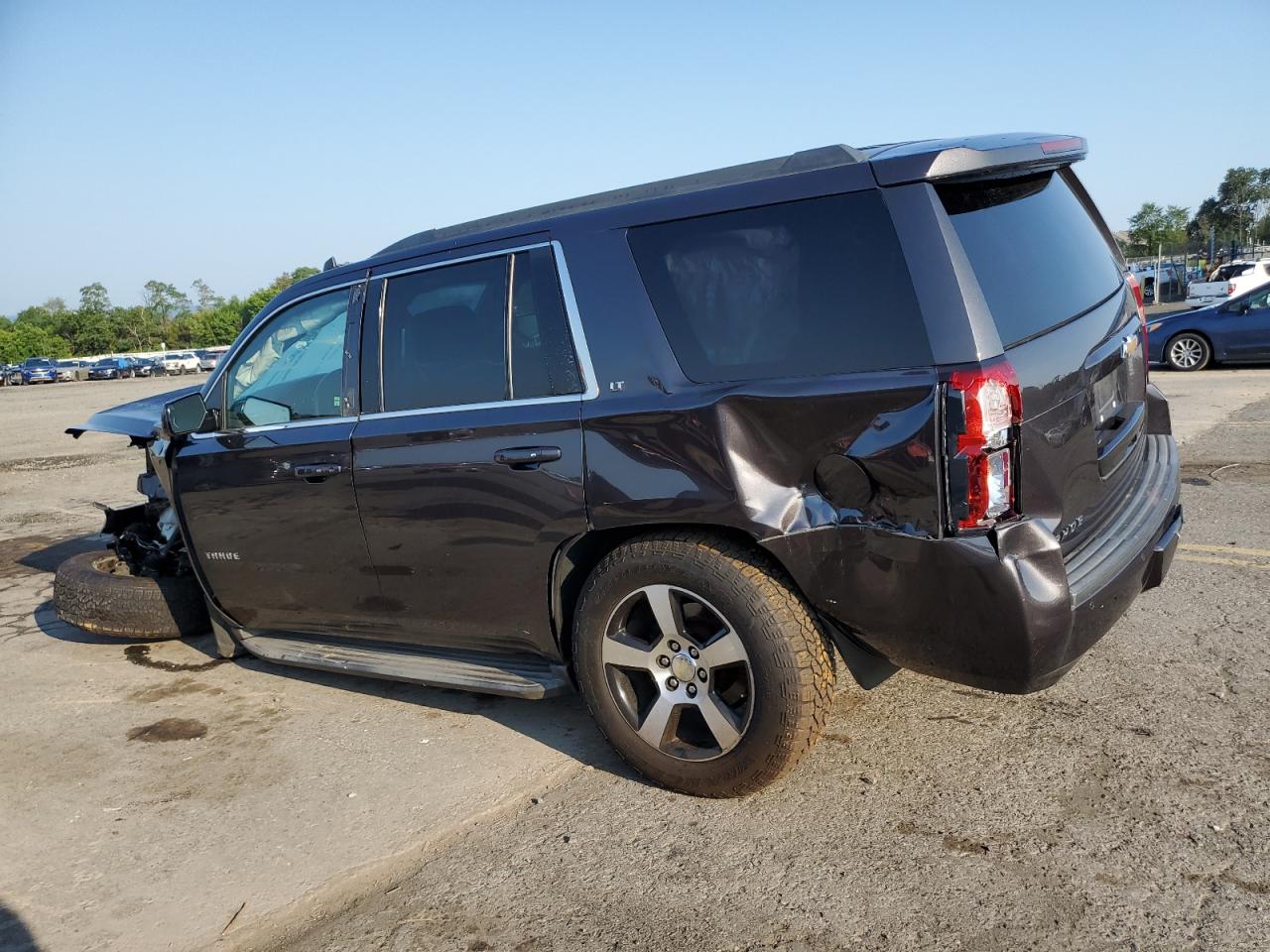 1GNSKBKC1FR559025 2015 CHEVROLET TAHOE - Image 2