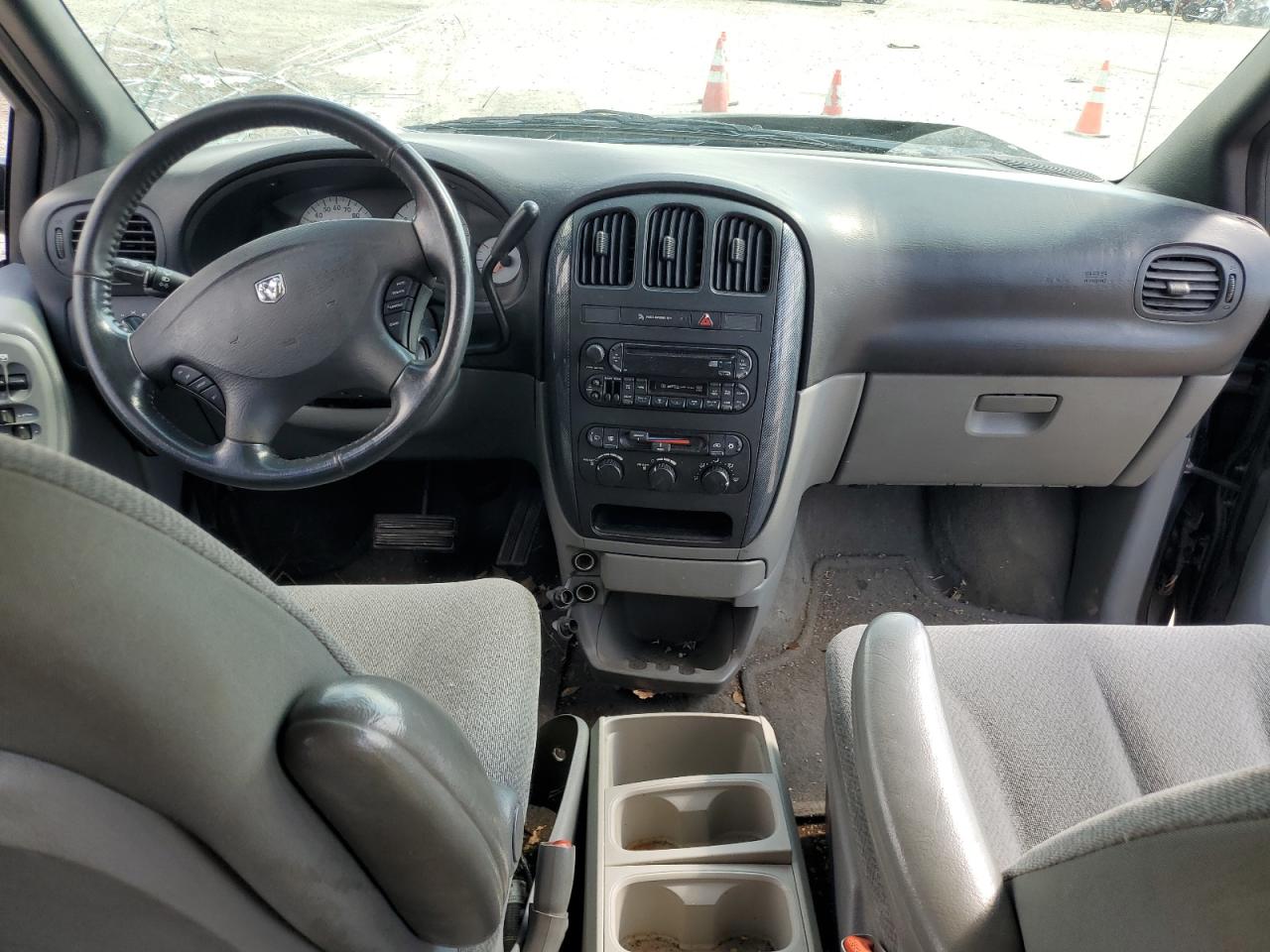 2005 Dodge Grand Caravan Sxt VIN: 2D4GP44L35R143711 Lot: 66012564