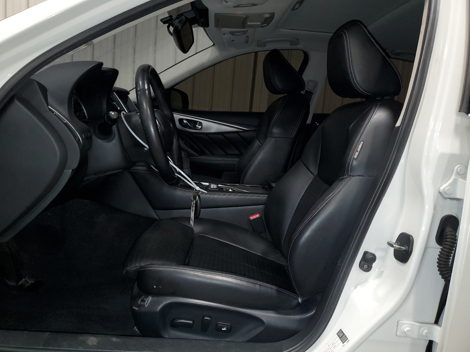 JN1EV7AR3JM440210 2018 Infiniti Q50 Luxe