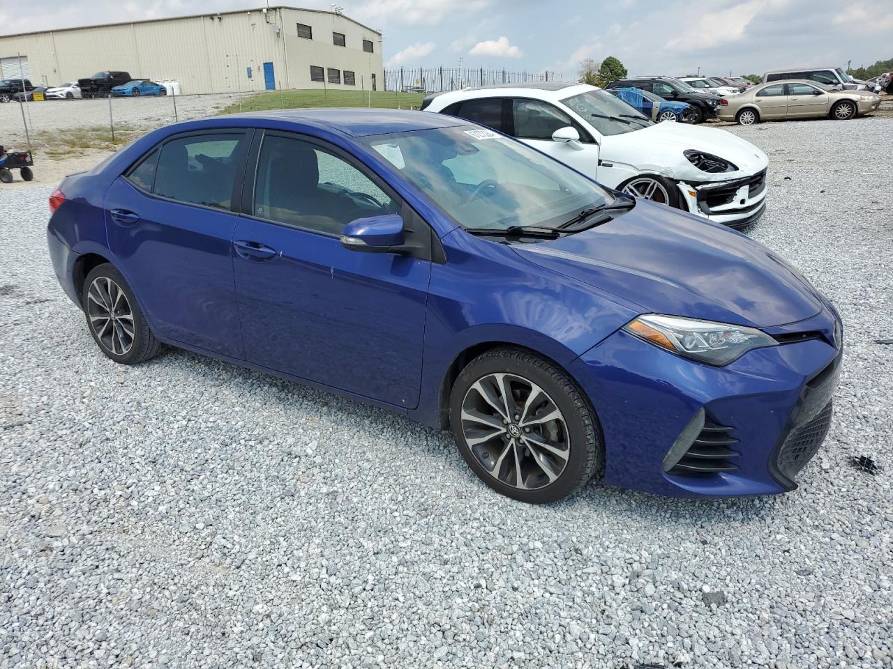 VIN 2T1BURHE6HC762333 2017 TOYOTA COROLLA no.4