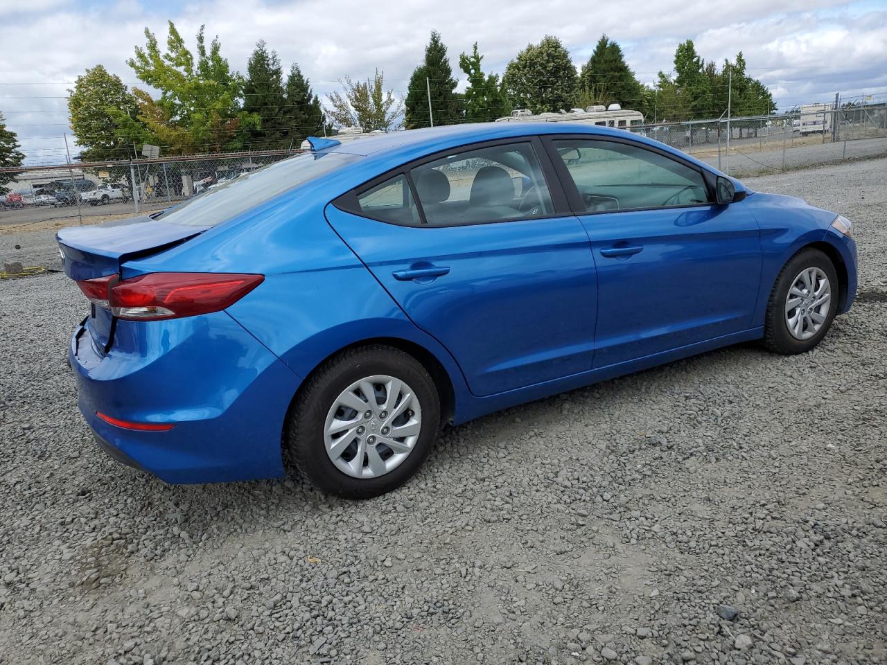 VIN 5NPD74LF9HH203648 2017 HYUNDAI ELANTRA no.3