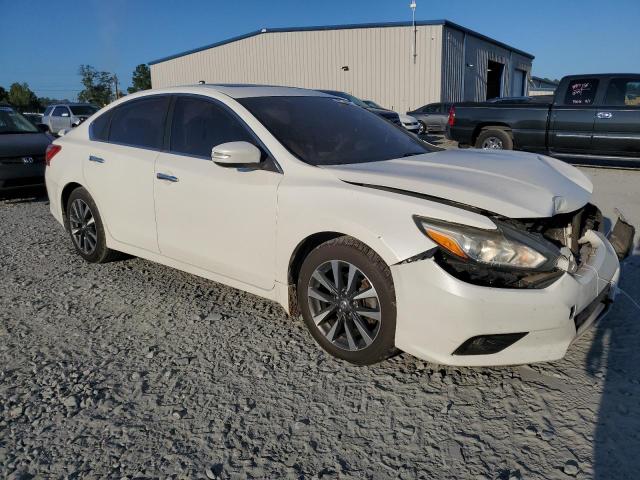 Sedans NISSAN ALTIMA 2016 White