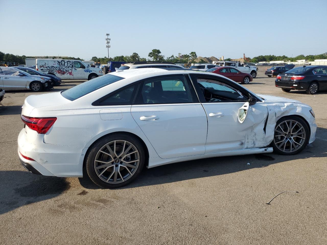 2022 Audi A6 Premium Plus VIN: WAUL2BF2XNN056224 Lot: 65215354