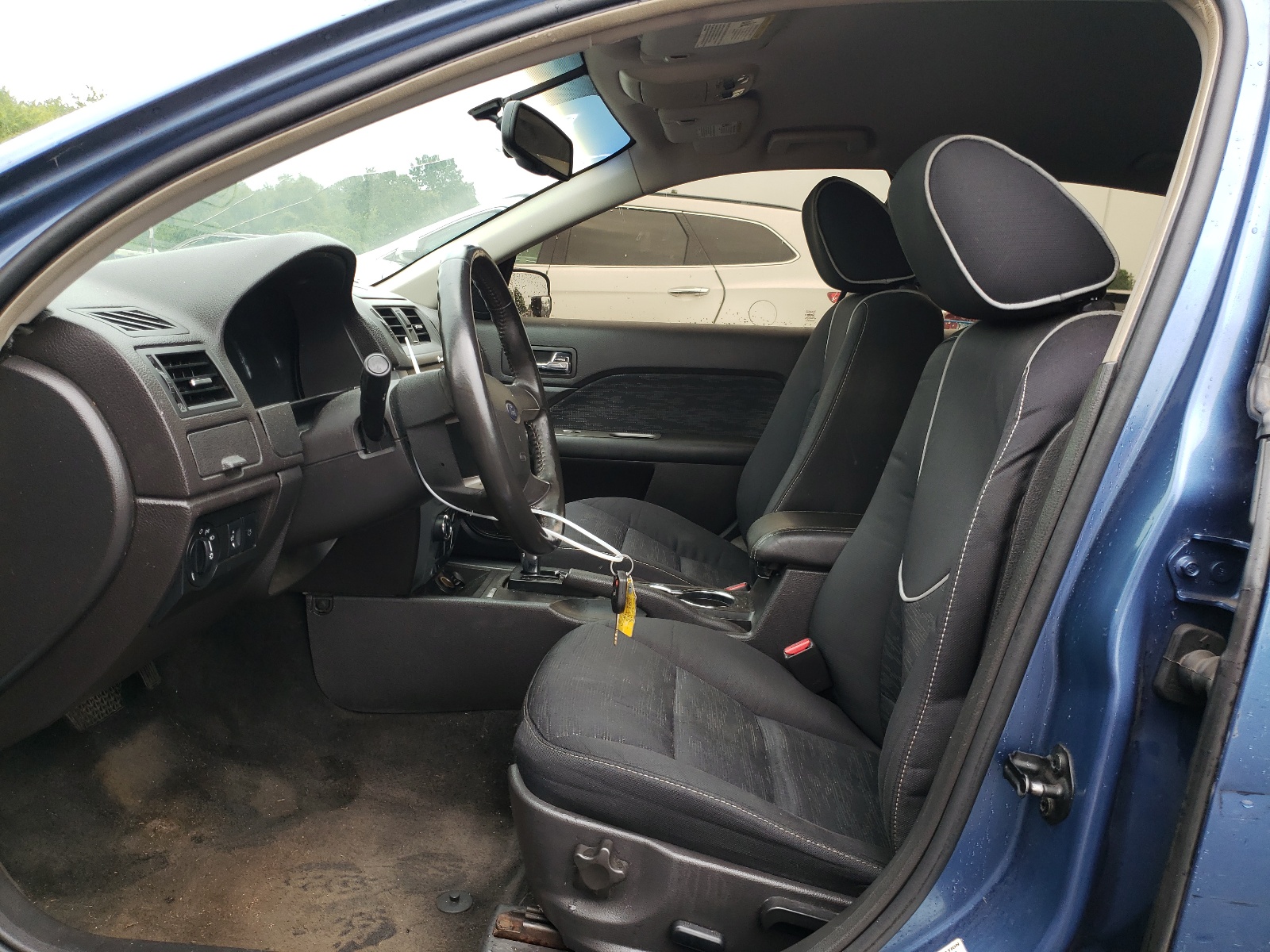 3FAHP0HAXAR343286 2010 Ford Fusion Se