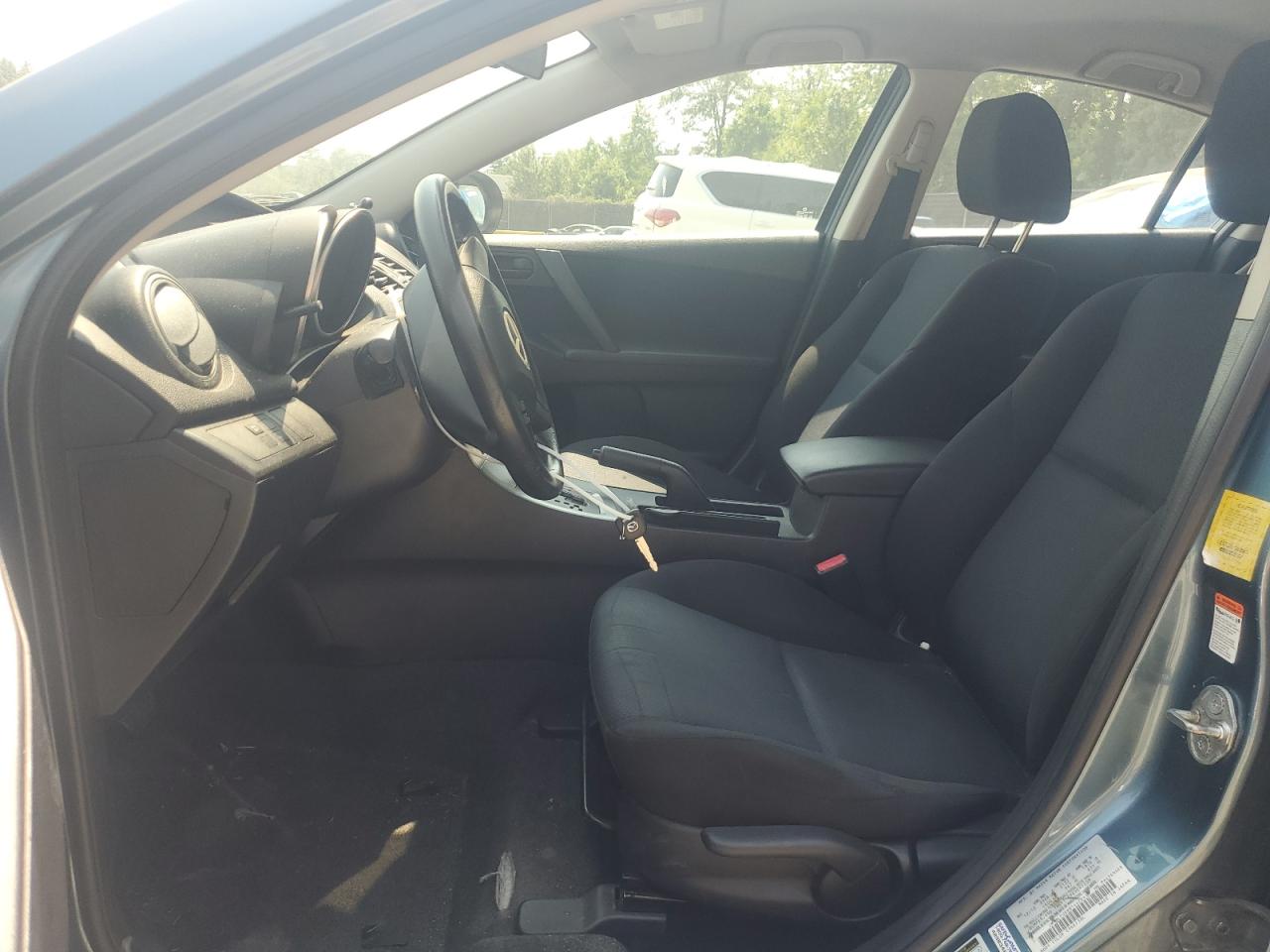 2011 Mazda 3 I VIN: JM1BL1UG8B1442261 Lot: 62835014