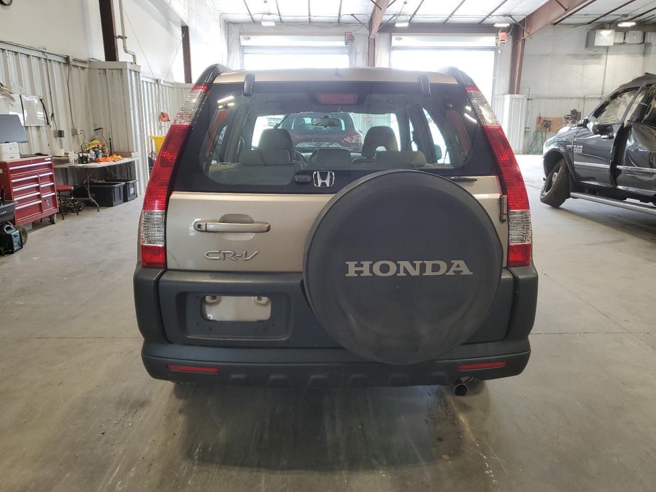 2005 Honda Cr-V Lx VIN: JHLRD68565C017148 Lot: 66180334