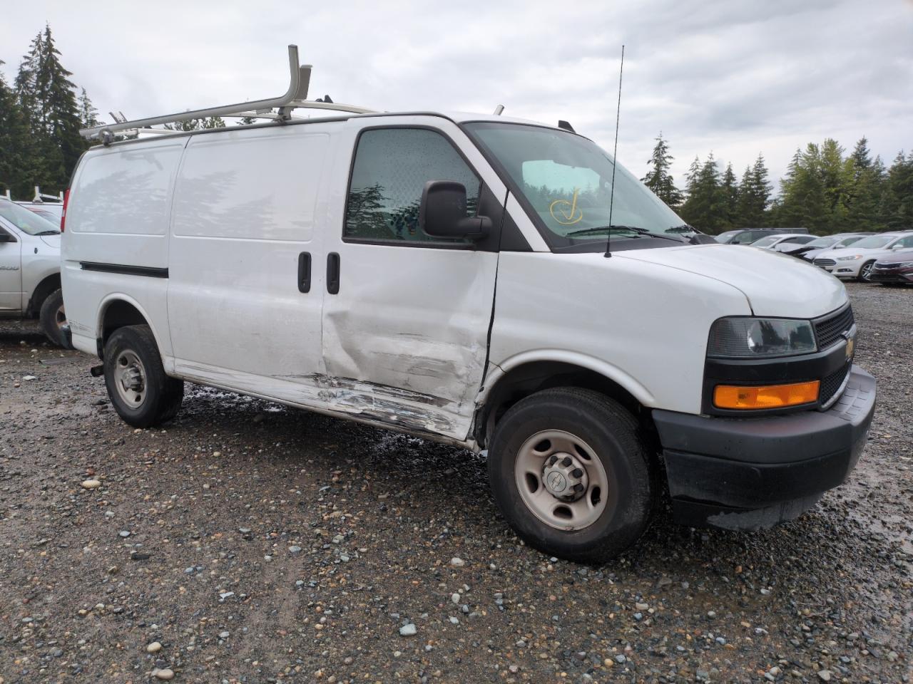 VIN 1GCWGAFP7L1139931 2020 CHEVROLET EXPRESS no.4