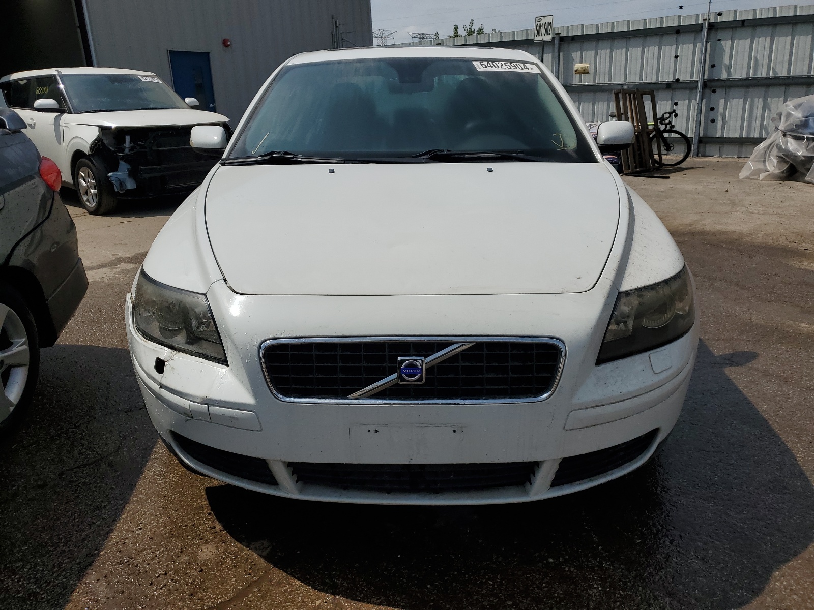 YV1MS382042022829 2004 Volvo S40 2.4I