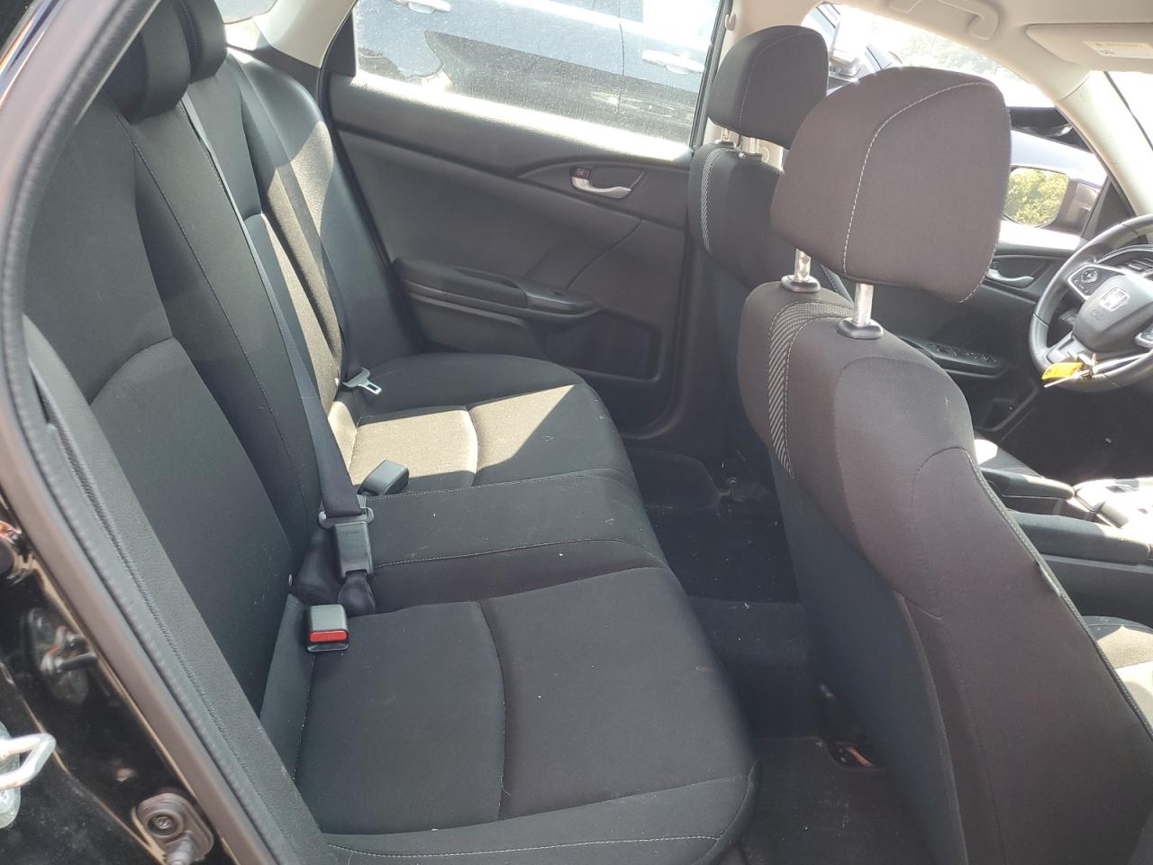 2HGFC2F56HH526013 2017 Honda Civic Lx
