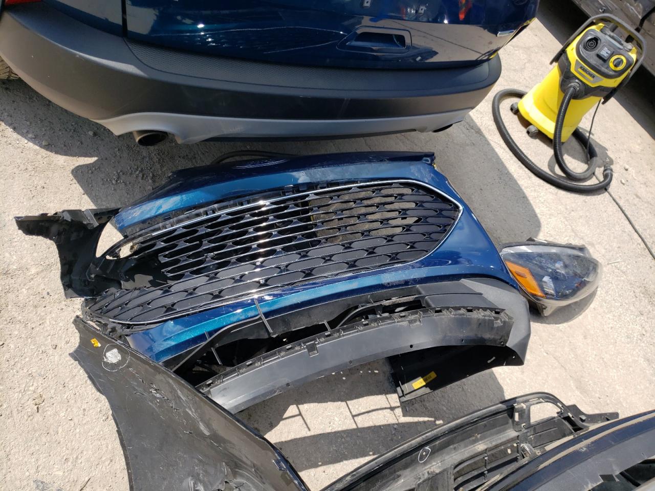 2020 Ford Escape Se VIN: 1FMCU9G61LUA85617 Lot: 65453774