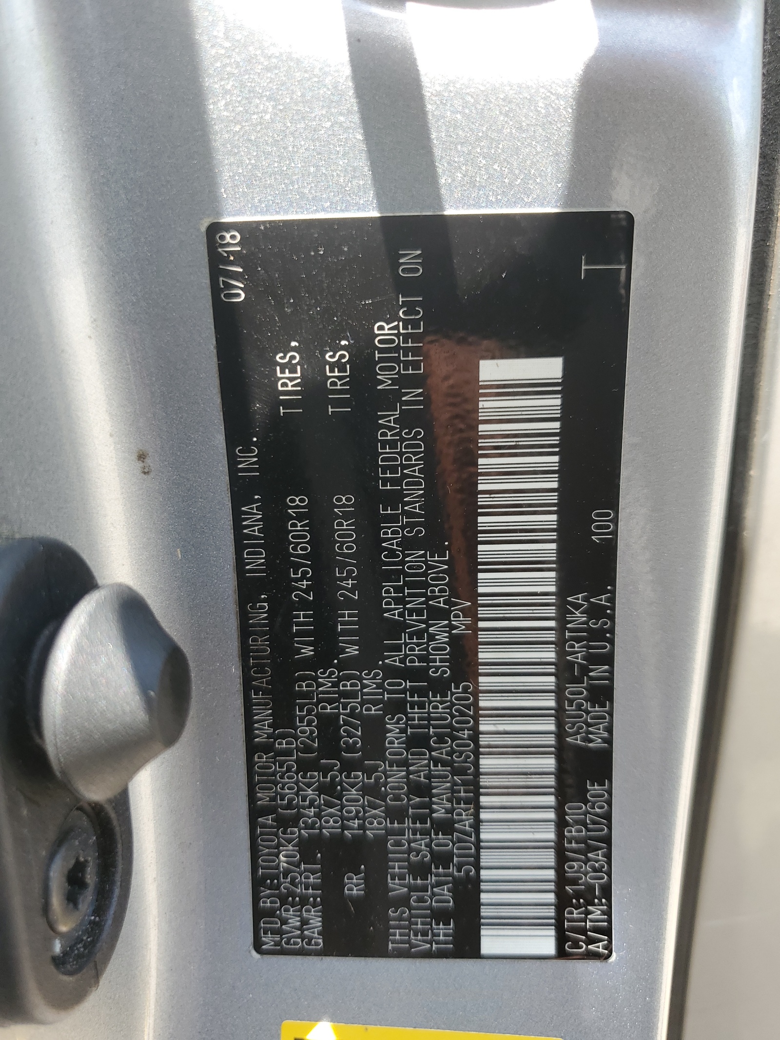 5TDZARFH1JS040205 2018 Toyota Highlander Le