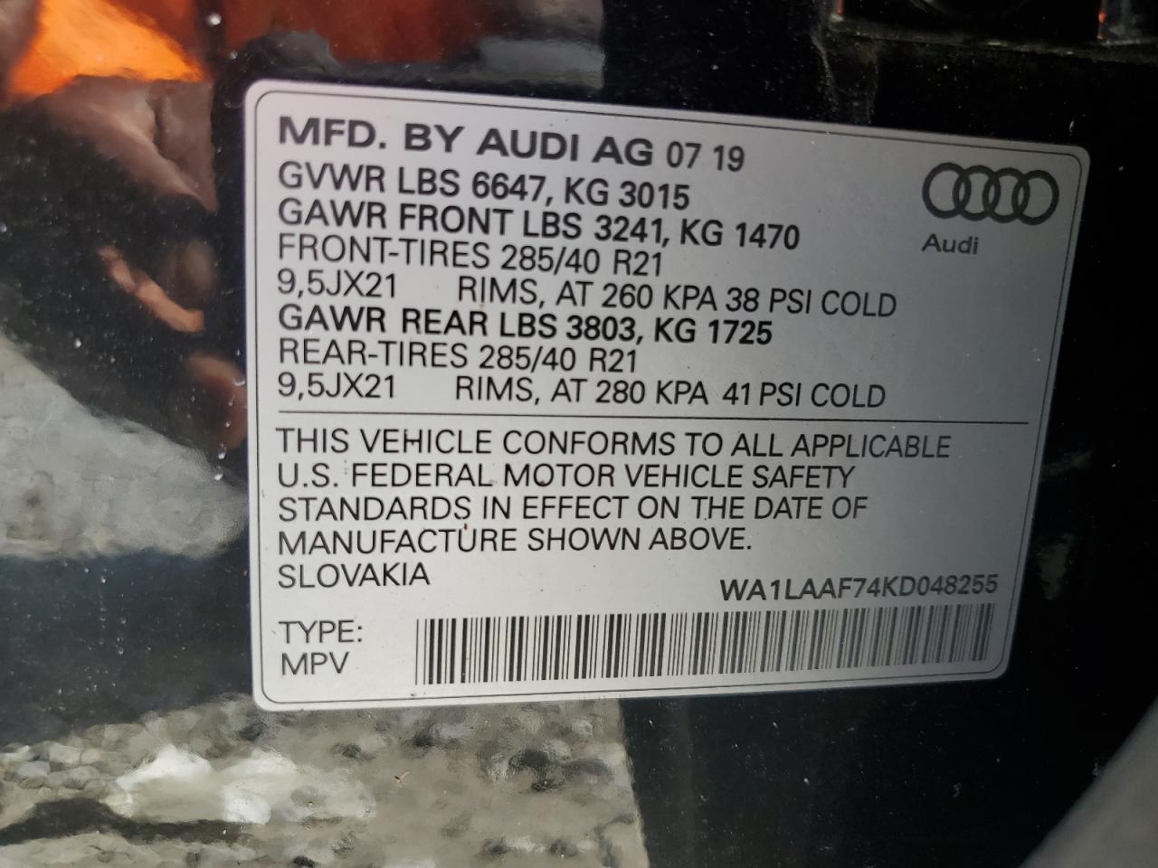 WA1LAAF74KD048255 2019 Audi Q7 Premium Plus