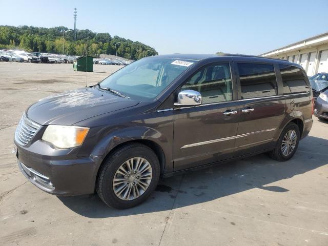 2015 Chrysler Town & Country Touring L продається в Louisville, KY - Front End