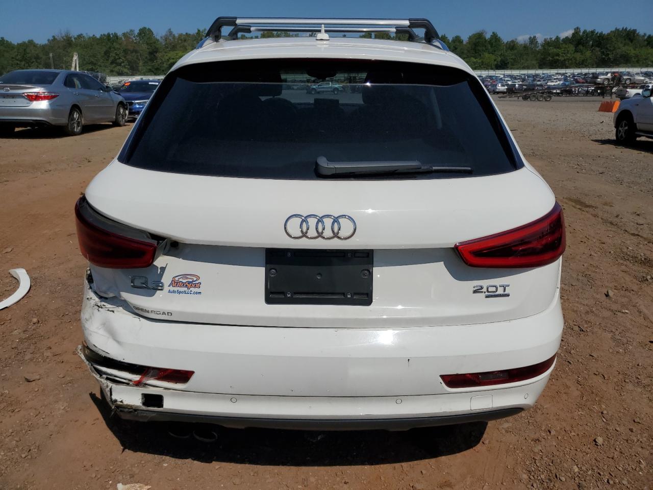 WA1GFCFS6FR009002 2015 Audi Q3 Prestige