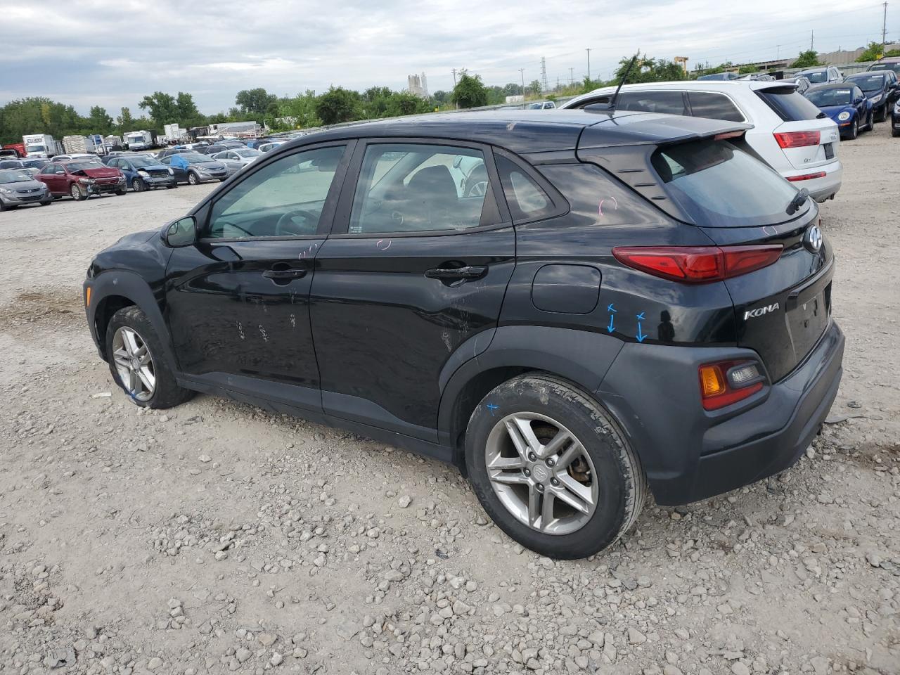 KM8K12AA2LU408971 Hyundai Kona SE 2