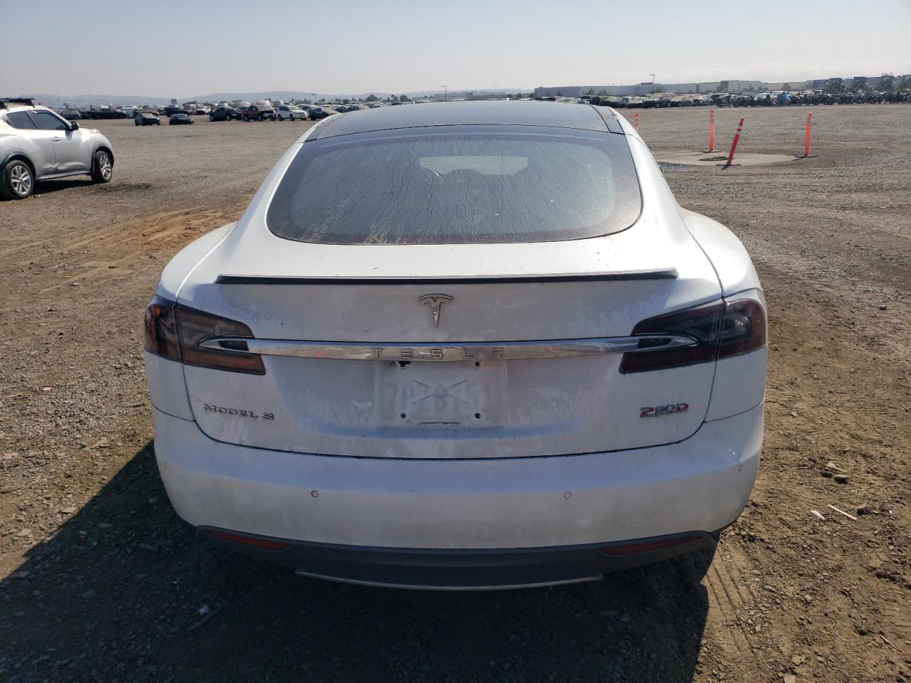 2015 Tesla Model S VIN: 5YJSA1E44FF119199 Lot: 66887304