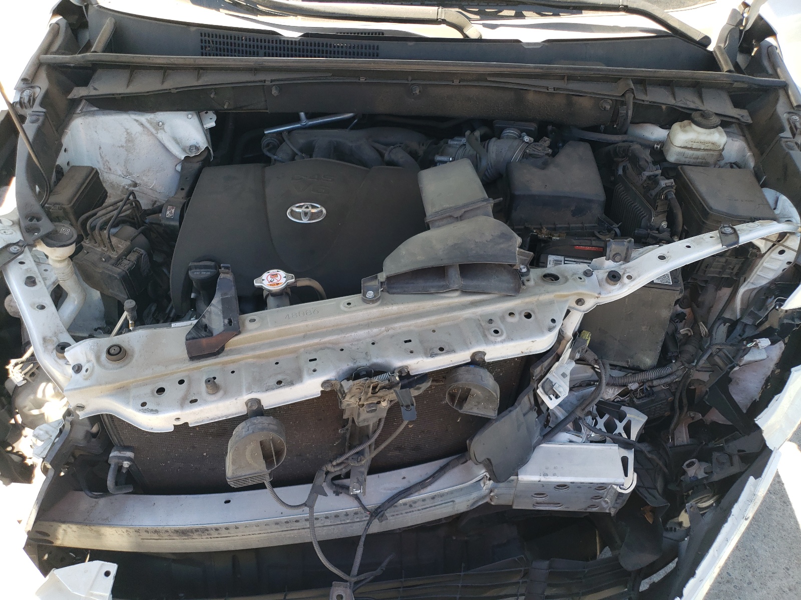 5TDDZRFH5HS465536 2017 Toyota Highlander Limited