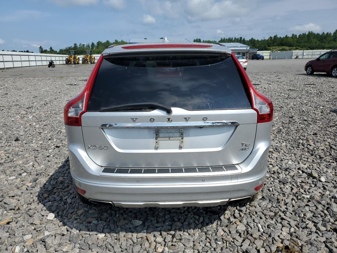 2015 Volvo Xc60 T6 Platinum VIN: YV4902RM4F2706696 Lot: 68632214