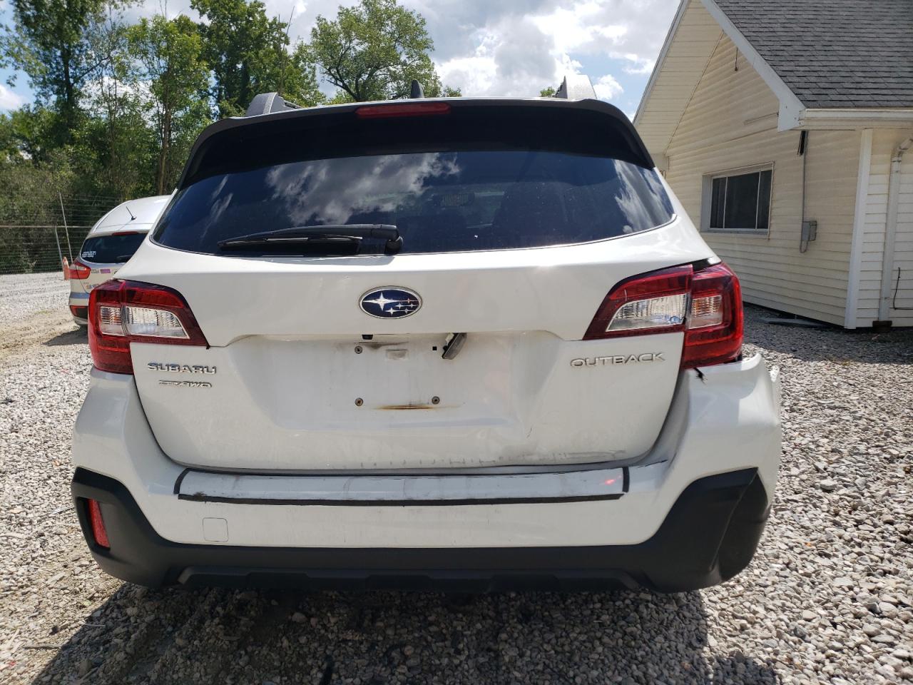 2018 Subaru Outback 2.5I Premium VIN: 4S4BSACC2J3259521 Lot: 67051284