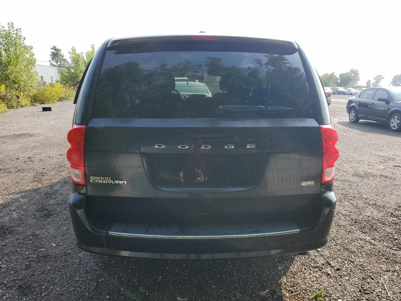 2C4RDGBGXER351011 2014 Dodge Grand Caravan Se