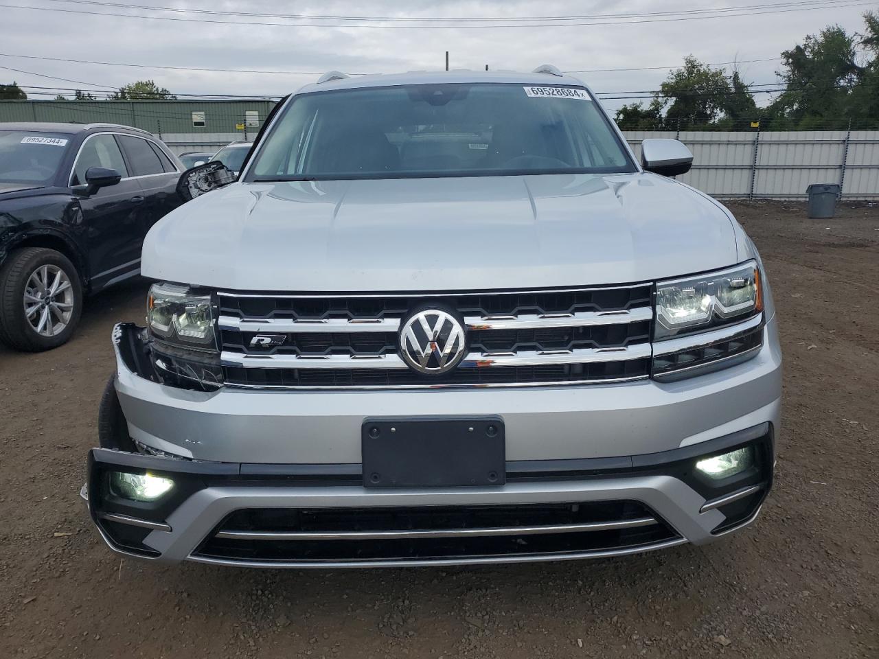 2019 Volkswagen Atlas Se VIN: 1V2XR2CA8KC513498 Lot: 69528684