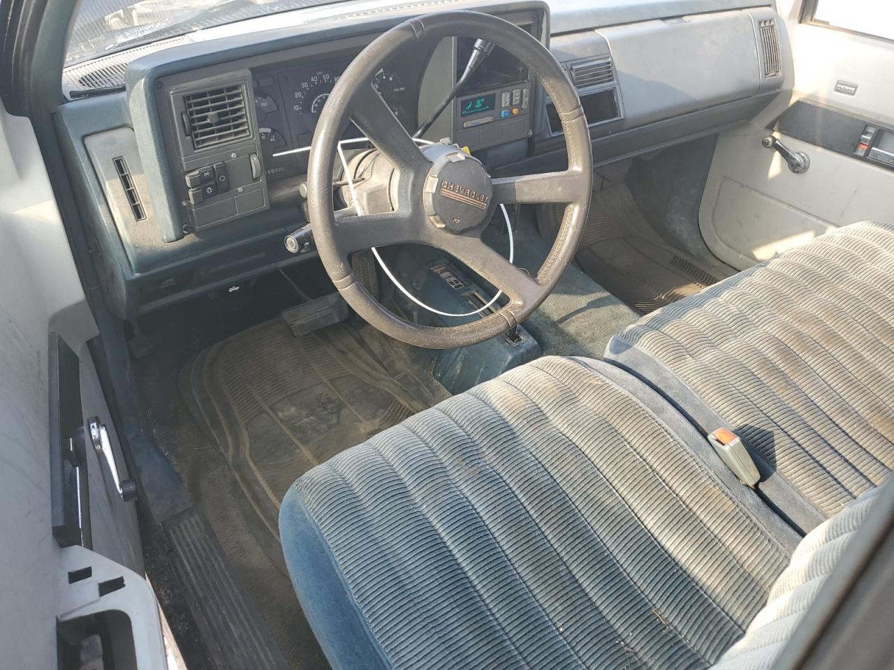 1990 Chevrolet Gmt-400 K2500 VIN: 1GCFK24K9LE162048 Lot: 65926154