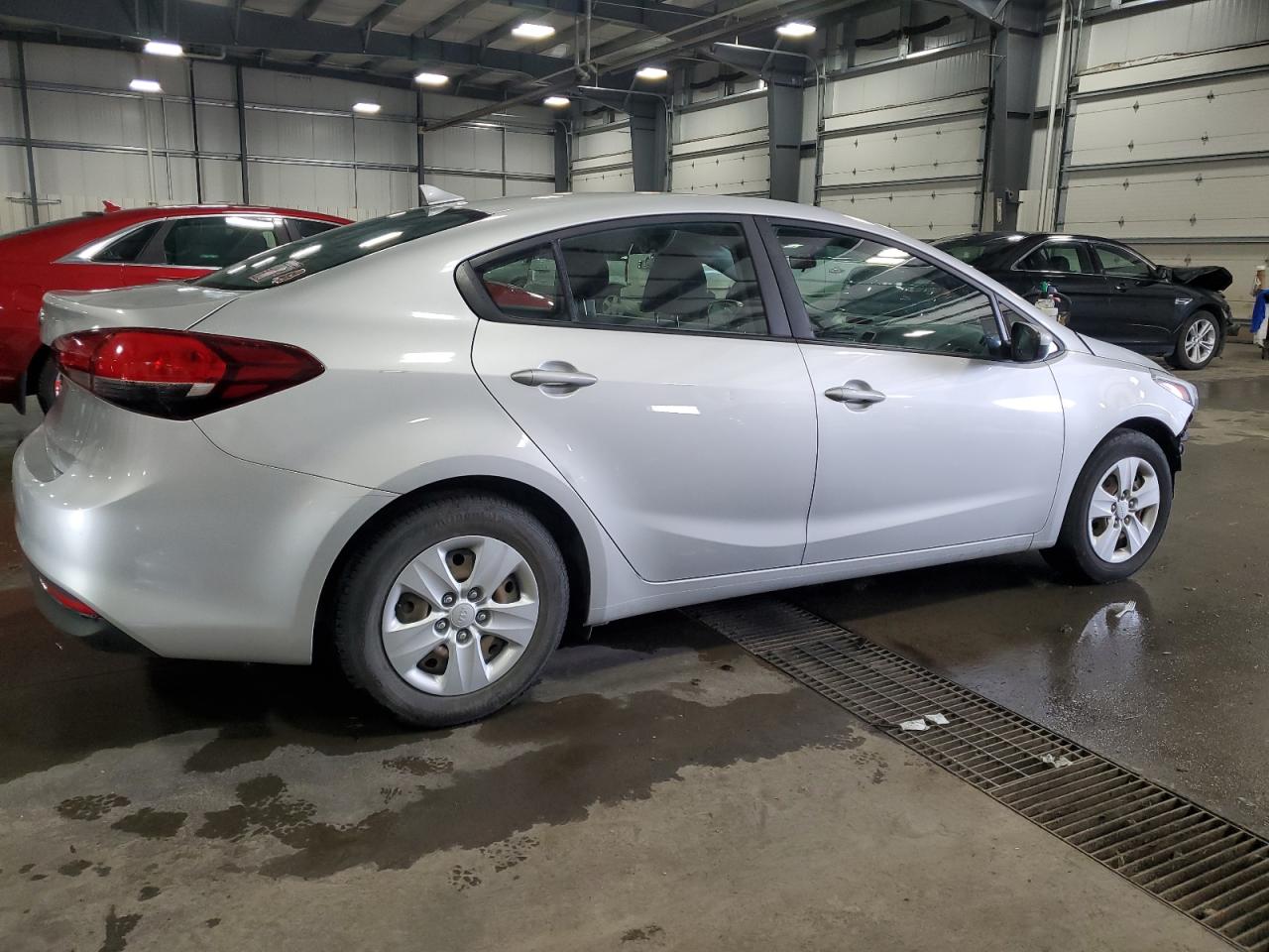 2017 Kia Forte - Image 3