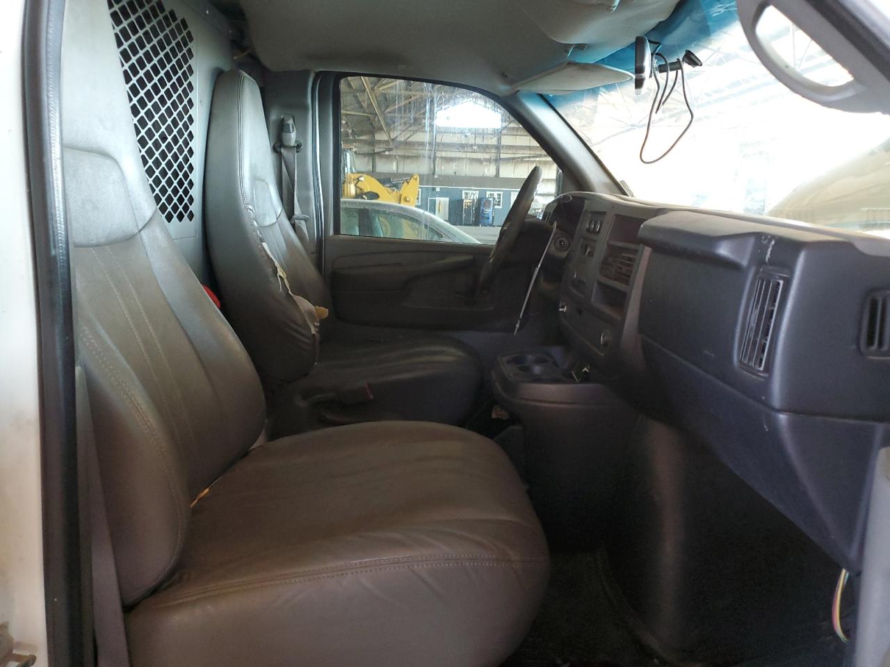 1GCUGADX3A1171461 2010 Chevrolet Express G1500