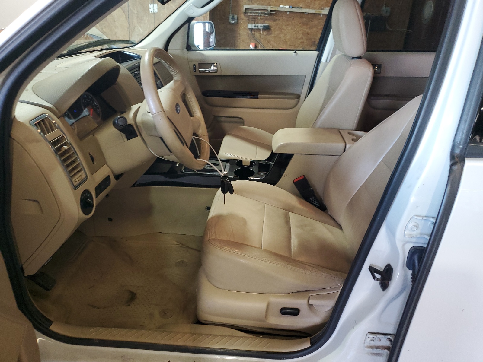 1FMCU9E7XCKB89773 2012 Ford Escape Limited