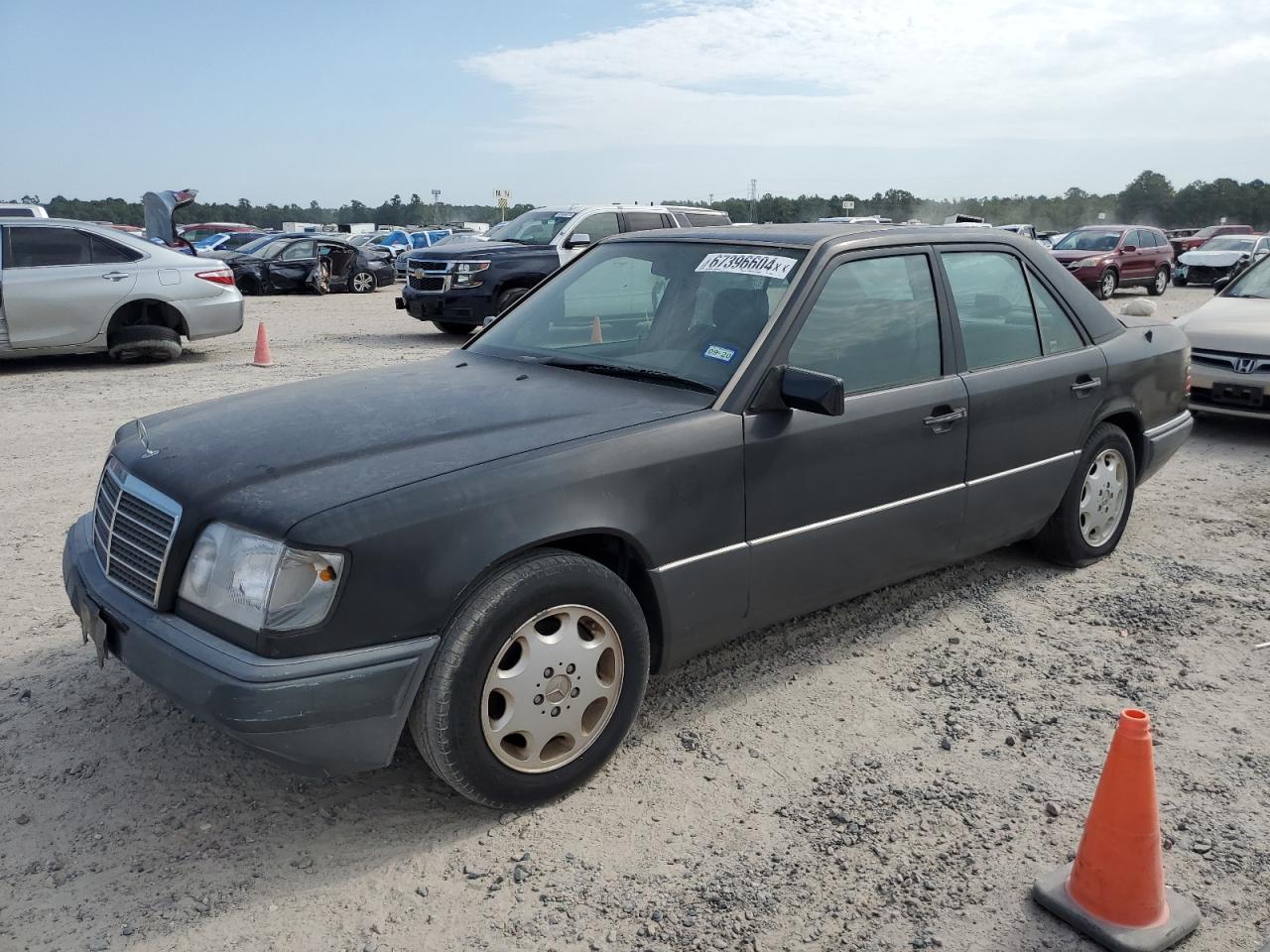 1994 Mercedes-Benz E 320 VIN: WDBEA32E6RC050554 Lot: 67396604