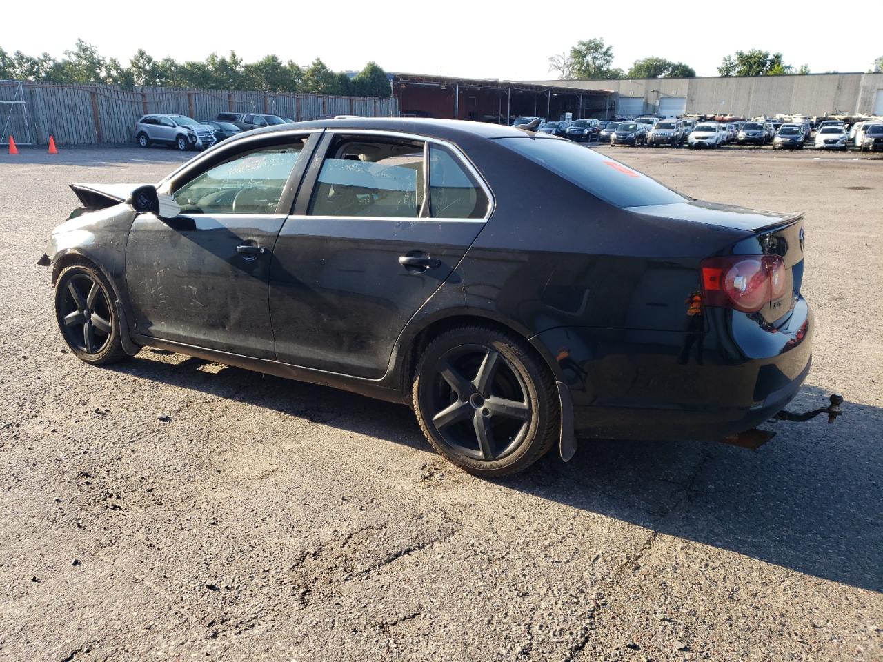 2009 Volkswagen Jetta - Image 2