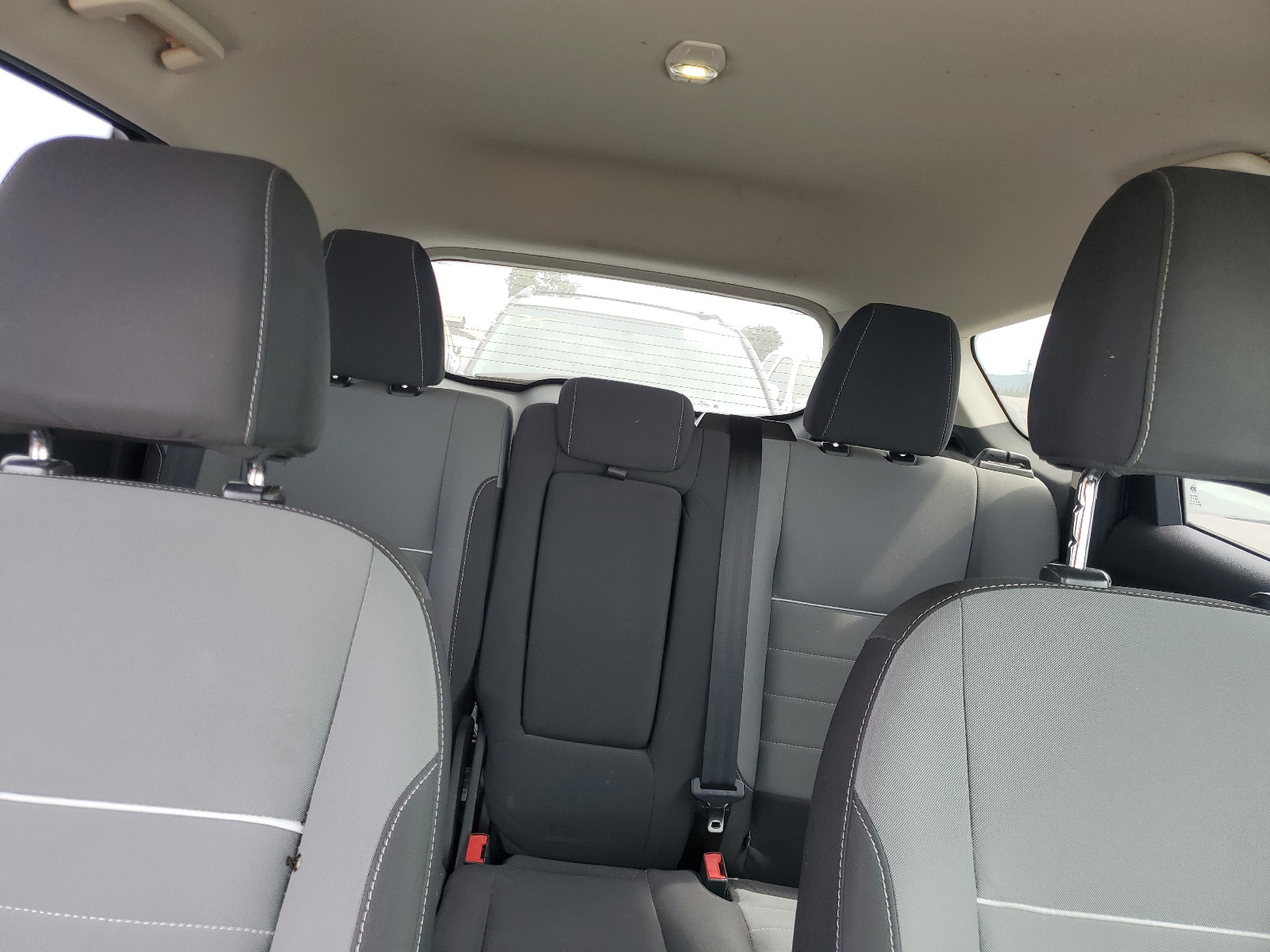 1FMCU0G70FUB79934 2015 Ford Escape Se