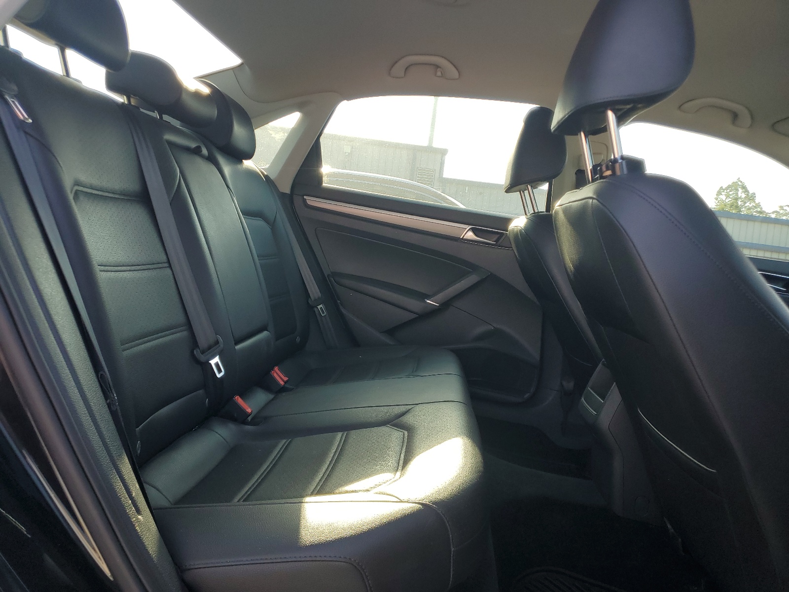 1VWAA7A31JC040880 2018 Volkswagen Passat S