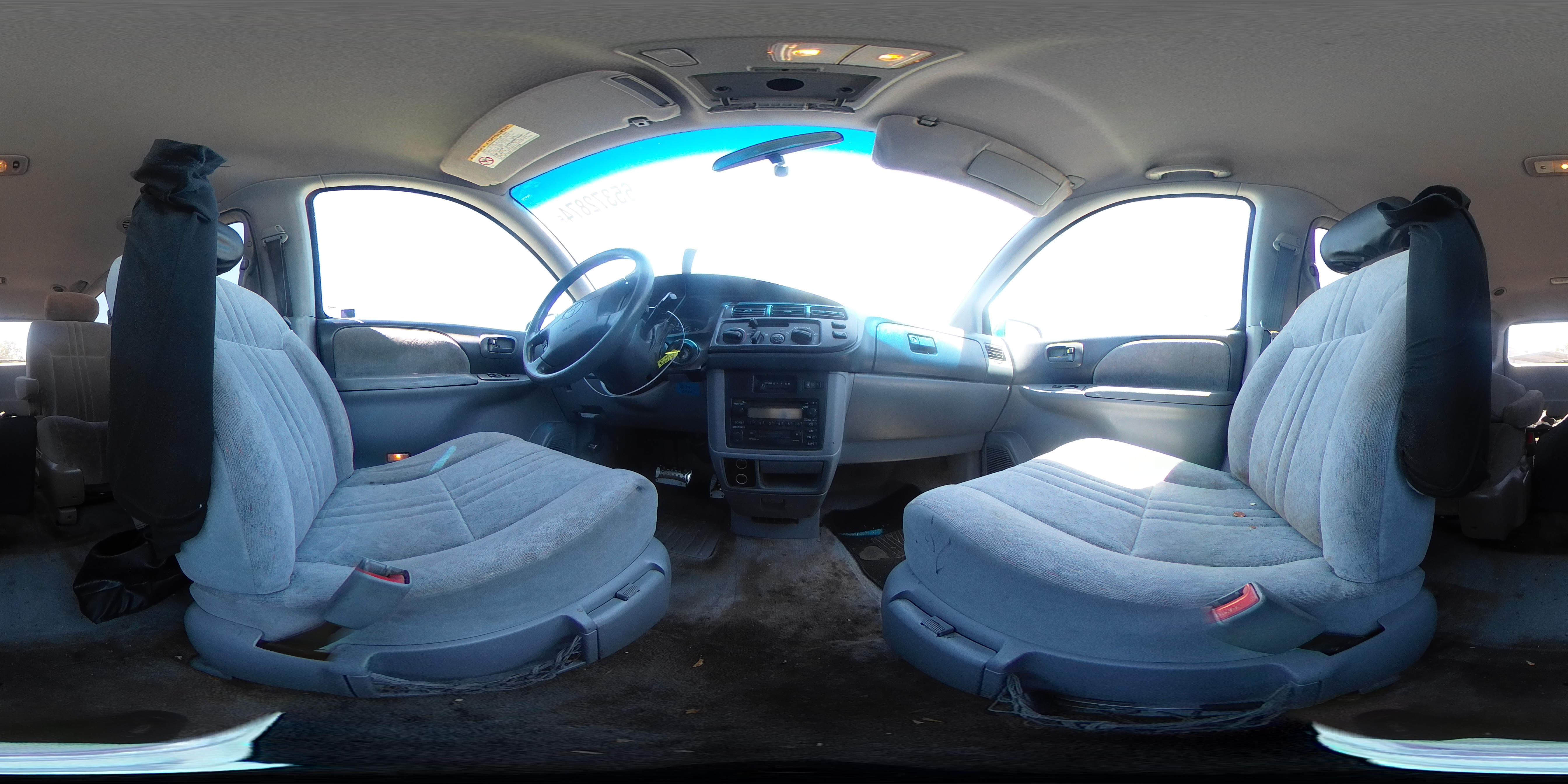 2000 Toyota Sienna Le VIN: 4T3ZF13C2YU317030 Lot: 65372874