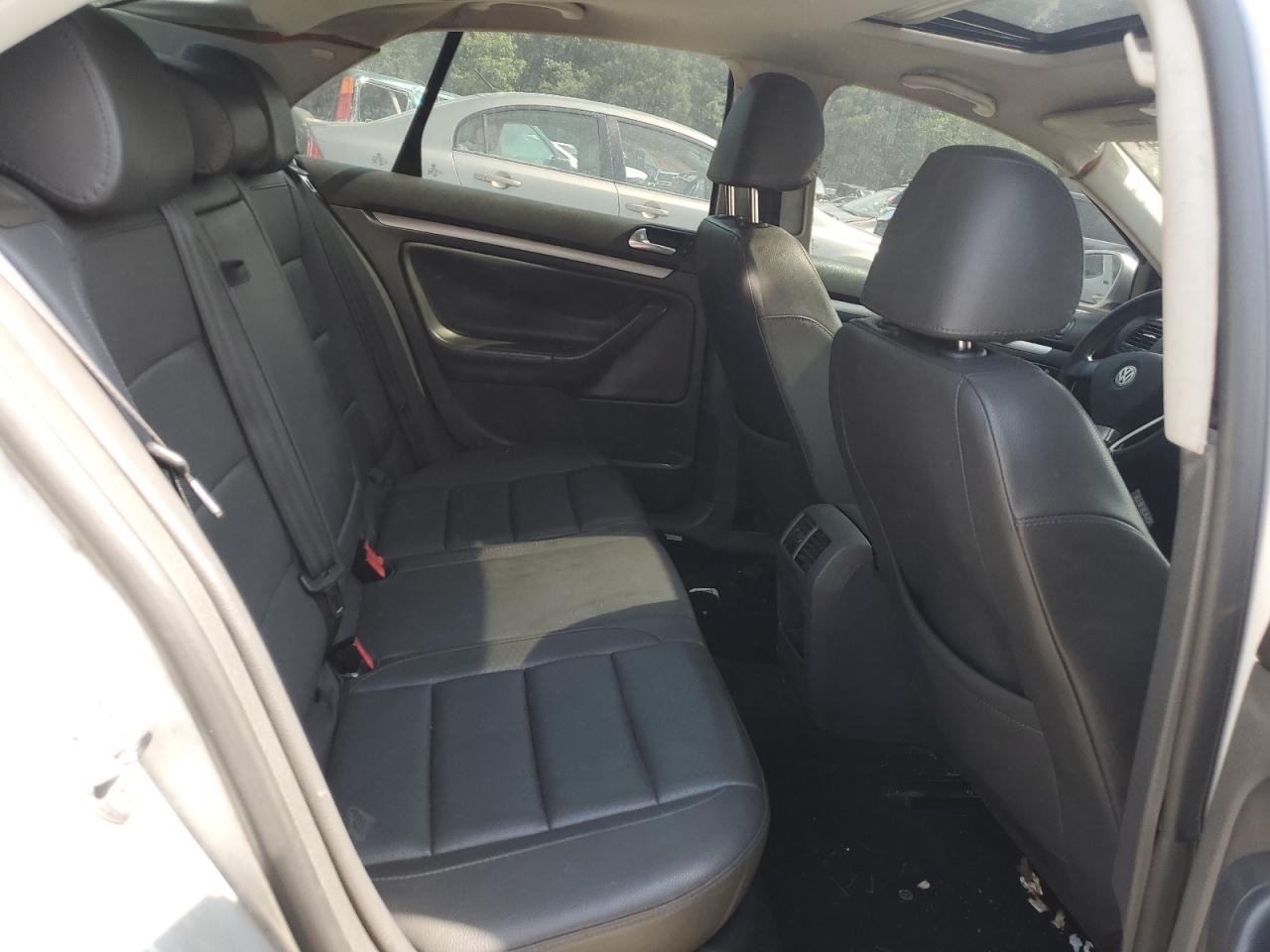 2008 Volkswagen Jetta Se VIN: 3VWRM71K38M135774 Lot: 64734014