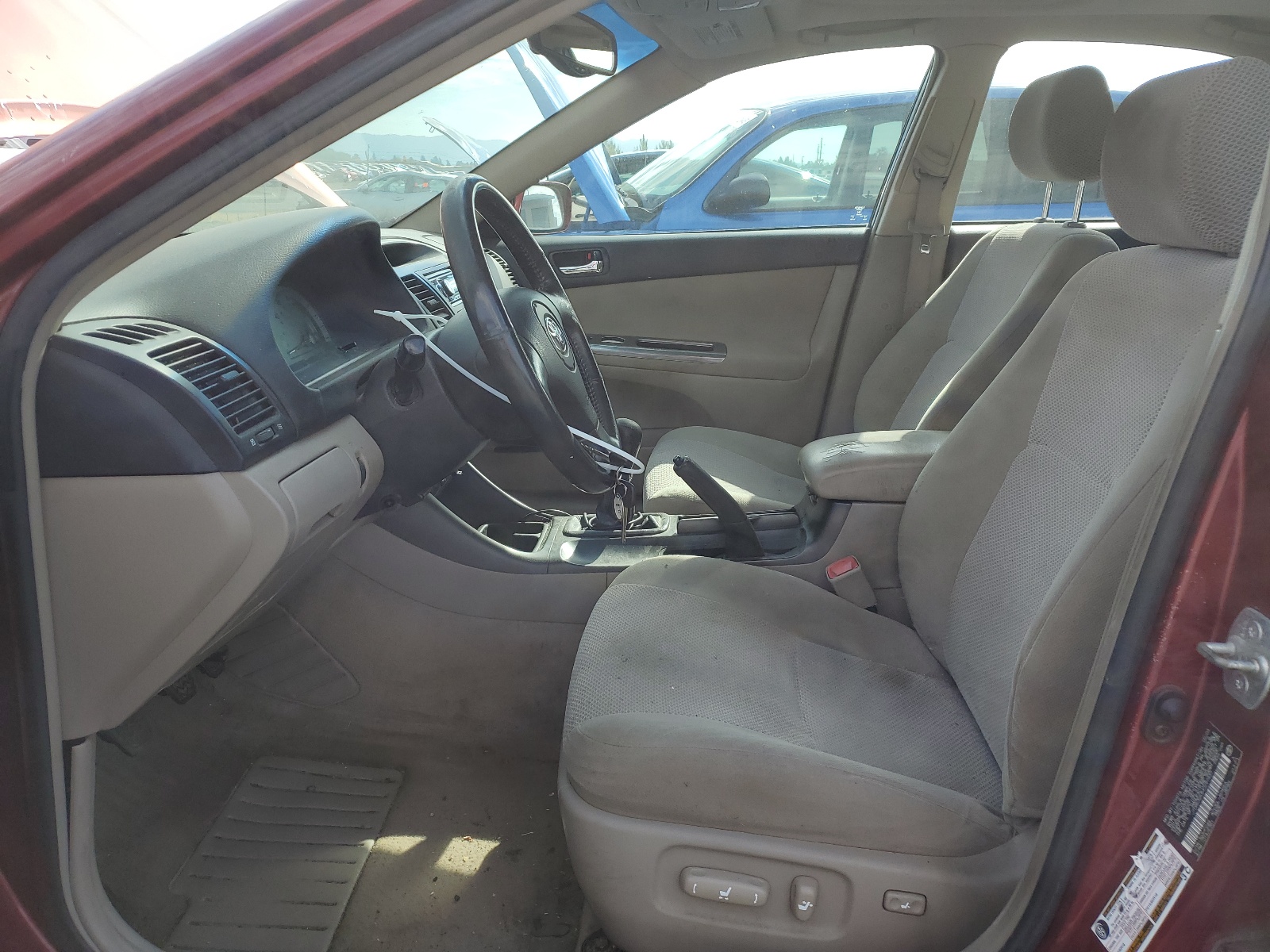 JTDBE32K840297437 2004 Toyota Camry Le