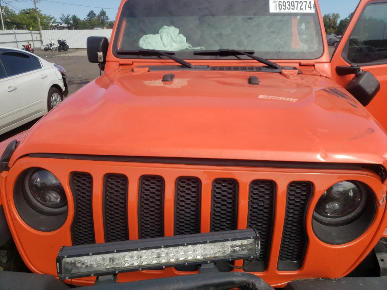 1C4HJXEG8KW543868 2019 Jeep Wrangler Unlimited Sahara