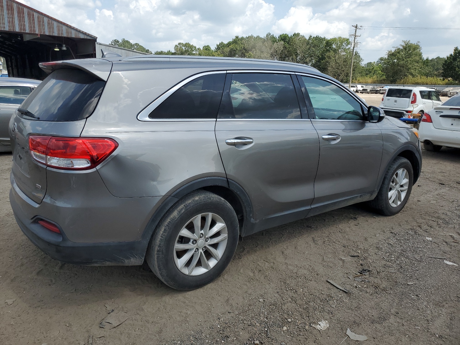 2016 Kia Sorento Lx vin: 5XYPG4A38GG070165