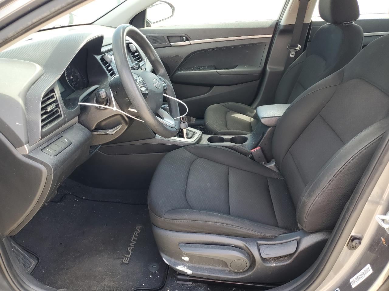 5NPD74LF2KH436696 2019 Hyundai Elantra Se