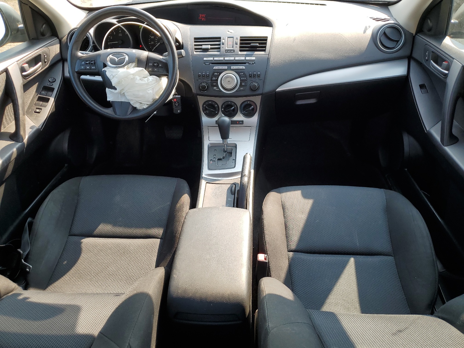 JM1BL1VF9B1900380 2011 Mazda 3 I