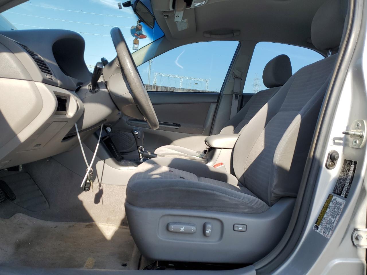 2005 Toyota Camry Le VIN: 4T1BE32K65U095136 Lot: 66620604