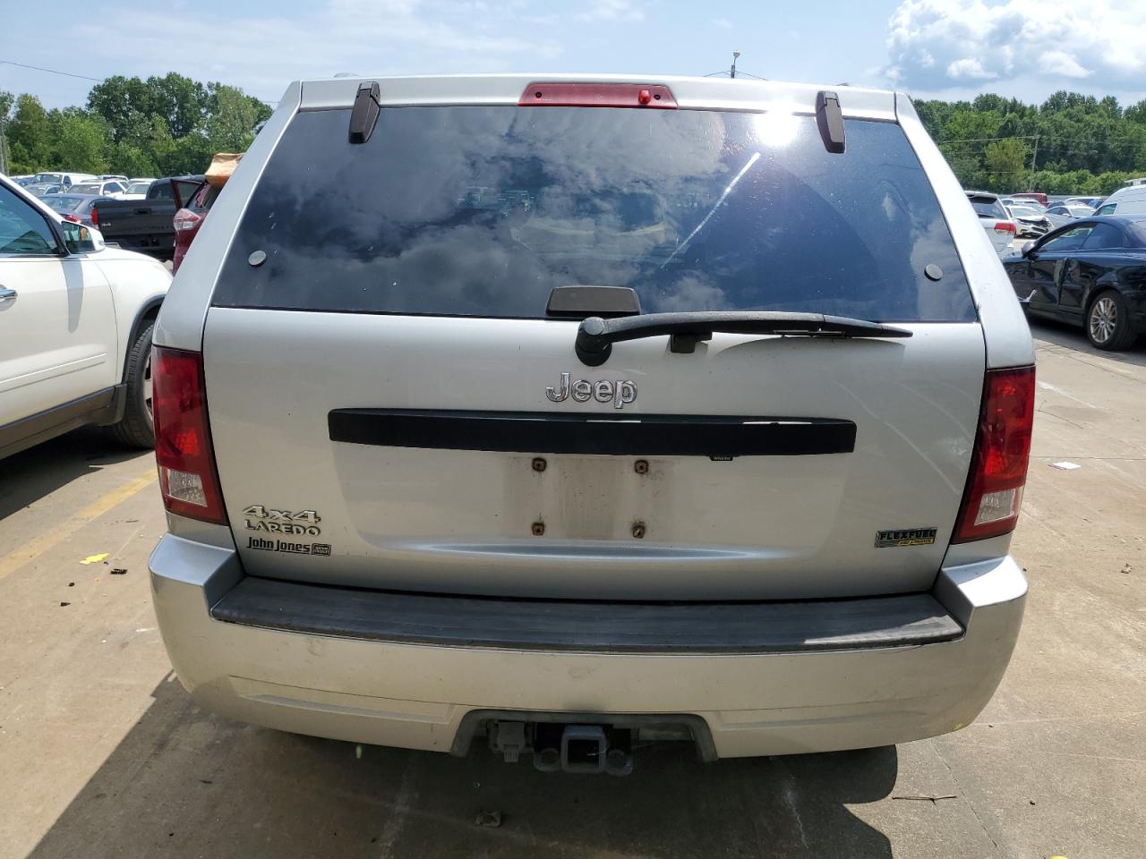 2008 Jeep Grand Cherokee Laredo VIN: 1J8HR48N58C215554 Lot: 66996574